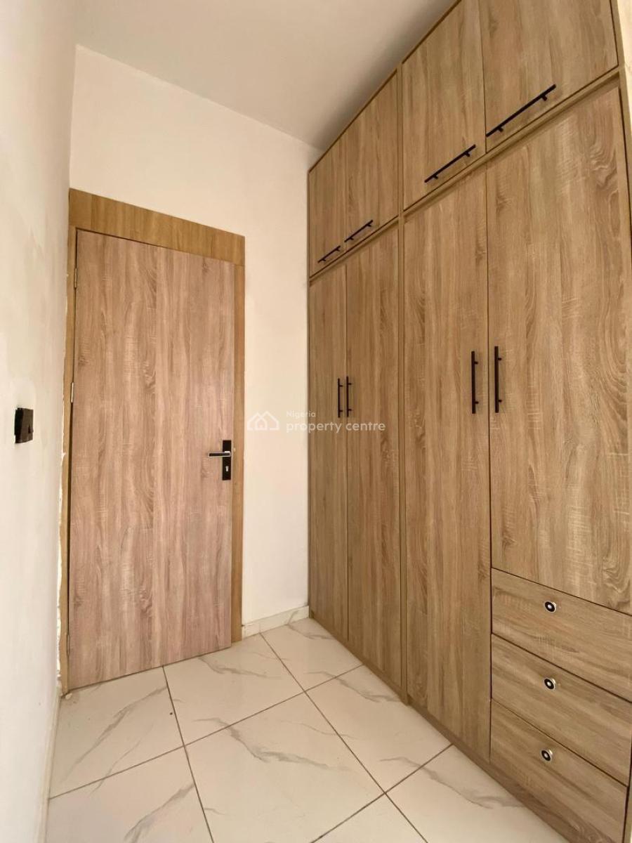 Spacious 5-bedroom Detached House Located in a Well-developed Area, Ajahh, Lekki, Lagos, Detached Duplex for Sale