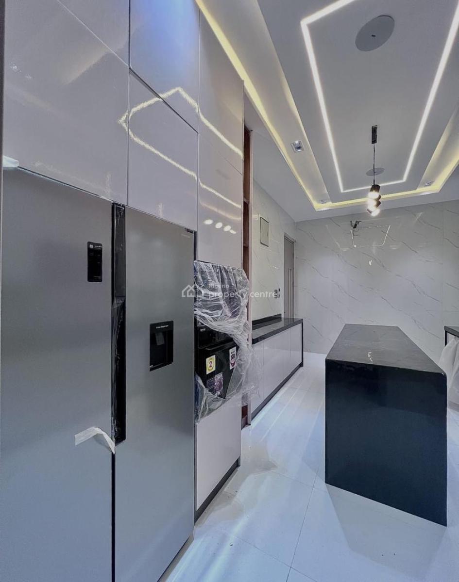 5 Bedroom Fully Detached Home with Pool & Bq, Lekki Phase 1, Lekki, Lagos, Detached Duplex for Sale