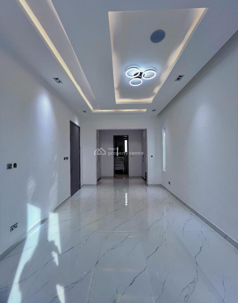 5 Bedroom Fully Detached Home with Pool & Bq, Lekki Phase 1, Lekki, Lagos, Detached Duplex for Sale