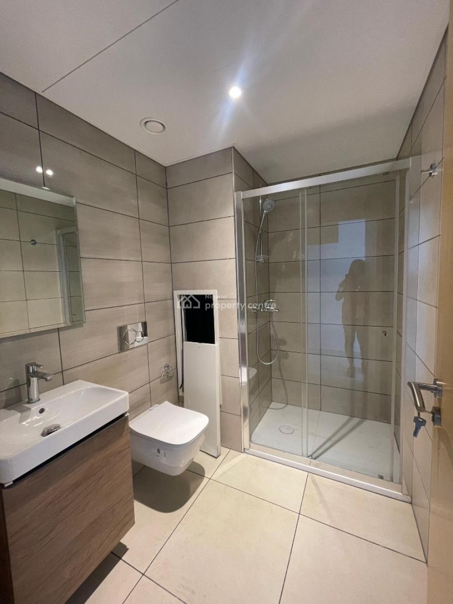 Classy Spacious 2 and 3 Bedroom Apartments with Bq in a Secure Estate, Kasumo Street, Victoria Island (vi), Lagos, Flat / Apartment for Rent