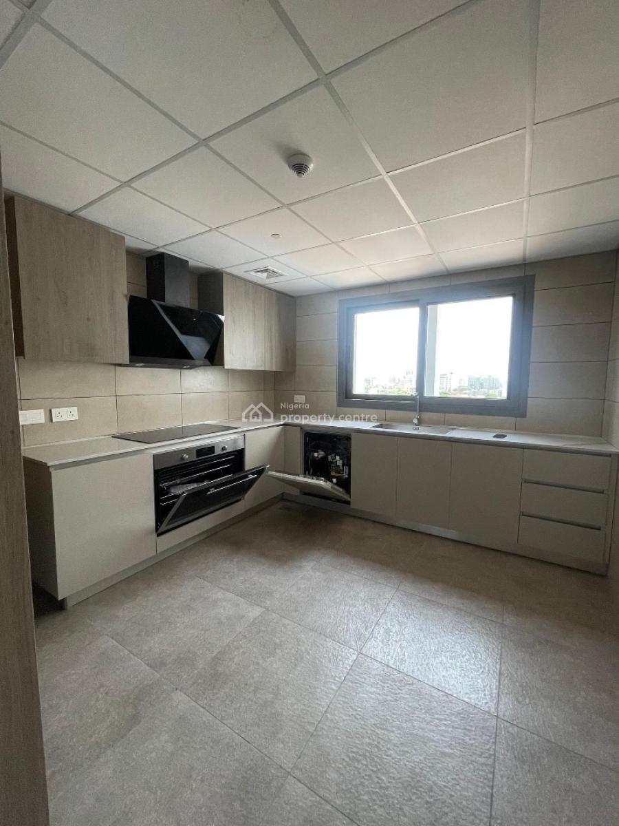 Classy Spacious 2 and 3 Bedroom Apartments with Bq in a Secure Estate, Kasumo Street, Victoria Island (vi), Lagos, Flat / Apartment for Rent