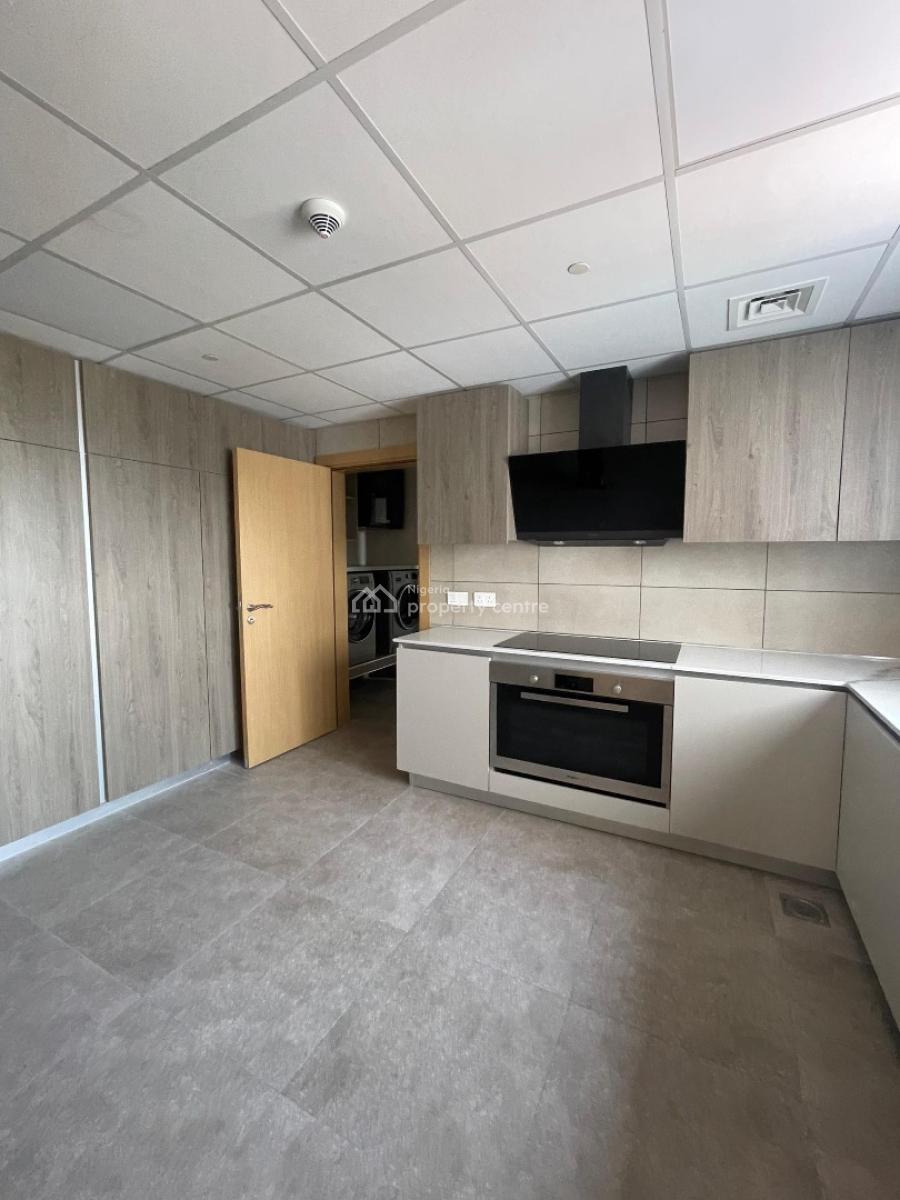 Classy Spacious 2 and 3 Bedroom Apartments with Bq in a Secure Estate, Kasumo Street, Victoria Island (vi), Lagos, Flat / Apartment for Rent