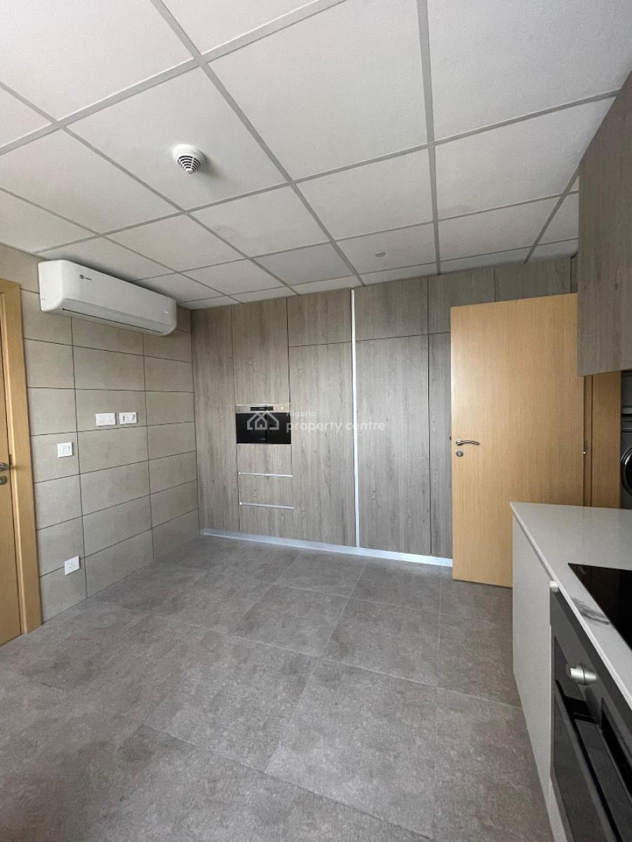 Classy Spacious 2 and 3 Bedroom Apartments with Bq in a Secure Estate, Kasumo Street, Victoria Island (vi), Lagos, Flat / Apartment for Rent