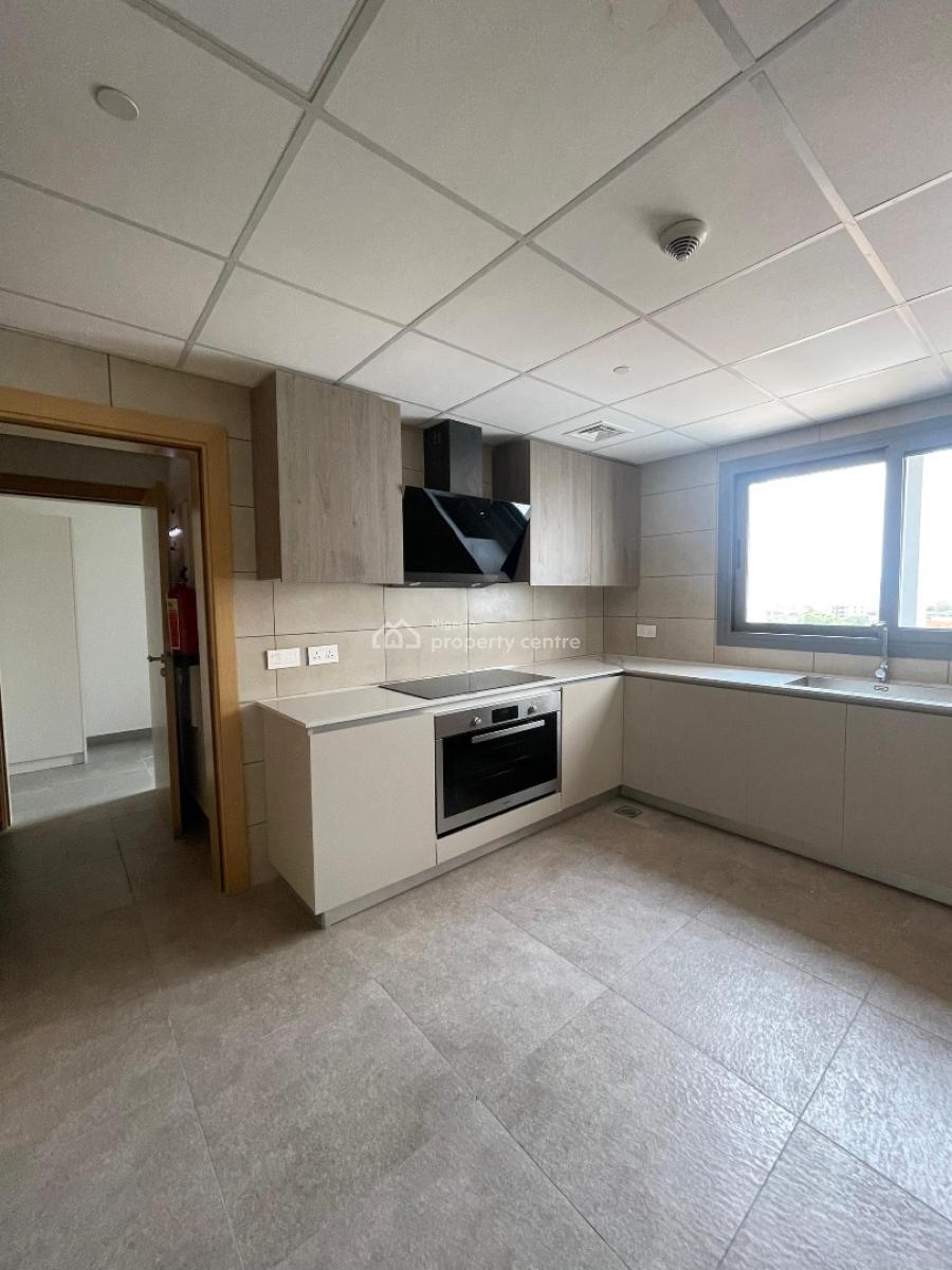 Classy Spacious 2 and 3 Bedroom Apartments with Bq in a Secure Estate, Kasumo Street, Victoria Island (vi), Lagos, Flat / Apartment for Rent