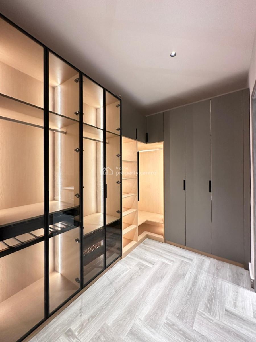 Newly Built Spacious 3 Bedroom Apartment with Top Notch Finishing, Old Ikoyi, Less Than 2mins From The Ikoyi Link Bridge, Ikoyi, Lagos, Block of Flats for Sale