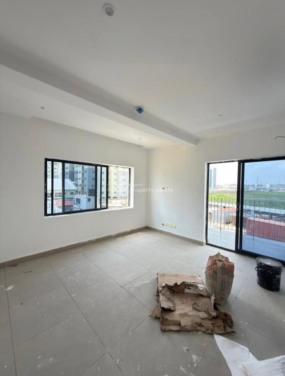Luxury 2 Bedroom Apartment with Swimming Pool, Gym, Elevator, Lekki Phase 1, Lekki, Lagos, Flat / Apartment for Rent