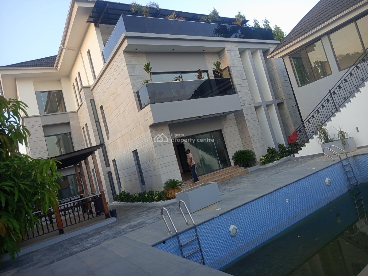 Distress 7bedroom Mansion Swimming , Gazebo,bush Bar&gym House., Maitama Main, Maitama District, Abuja, Detached Duplex for Sale