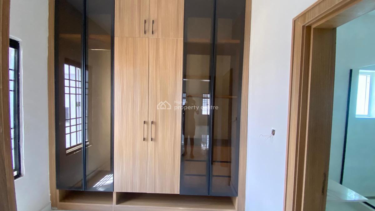 Contemporary 5 Bedroom Spacious Detached Duplex,bq ,inside an Estate, Serene Neighborhood & Good Access Road, Jahi, Abuja, Detached Duplex for Sale