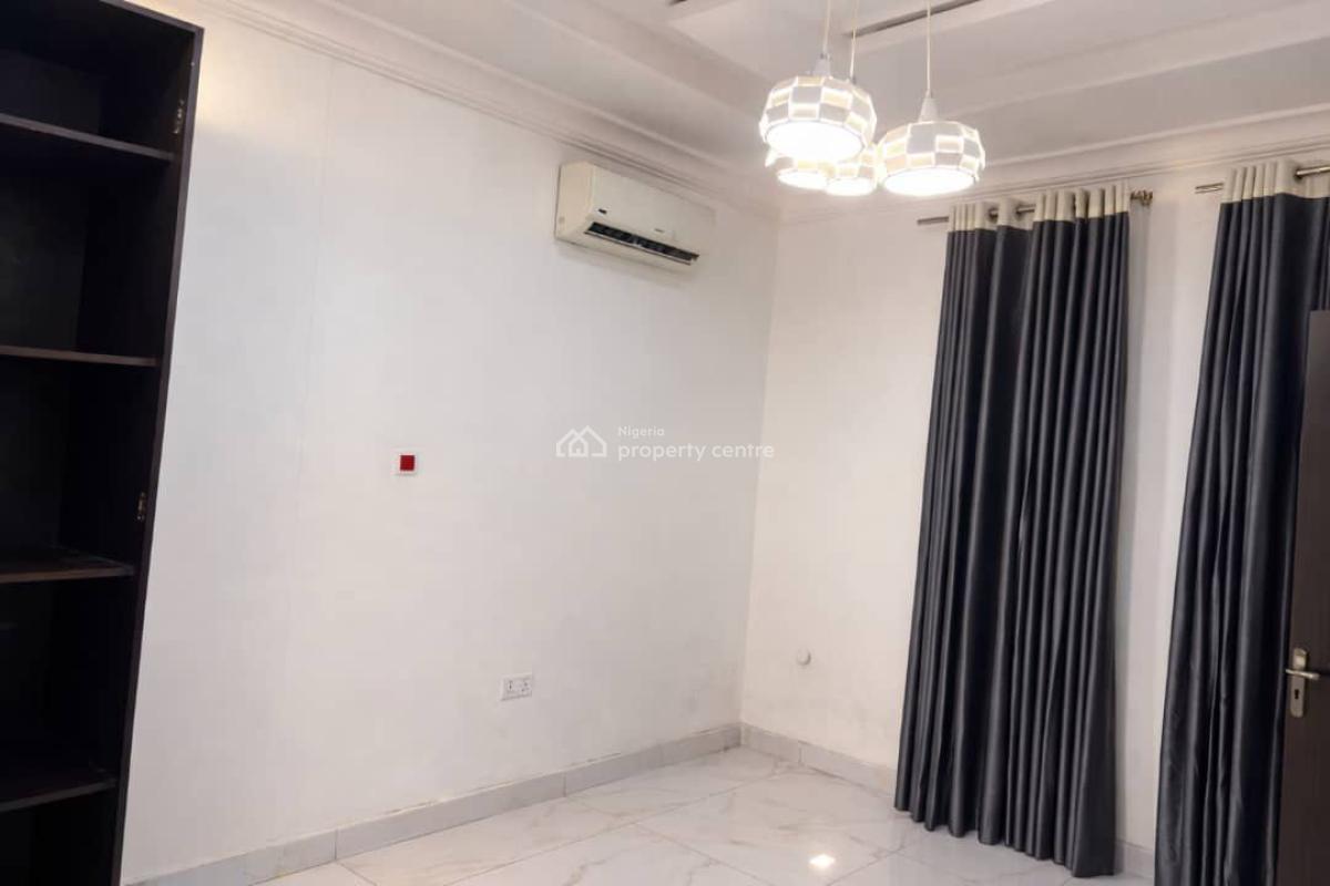 6units 3 Bedrooms Flat with 2 Self Contain for The Whole House, Lekki Phase 1, Lekki, Lagos, Flat / Apartment for Rent