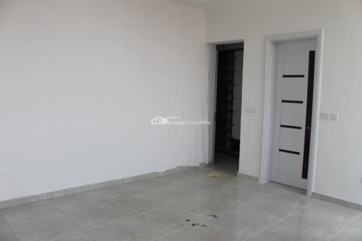 Erviced 3-bedroom Flat on The 3rd Floor in an Access-controlled Estate, Lekki Phase 1, Lekki, Lagos, House for Rent