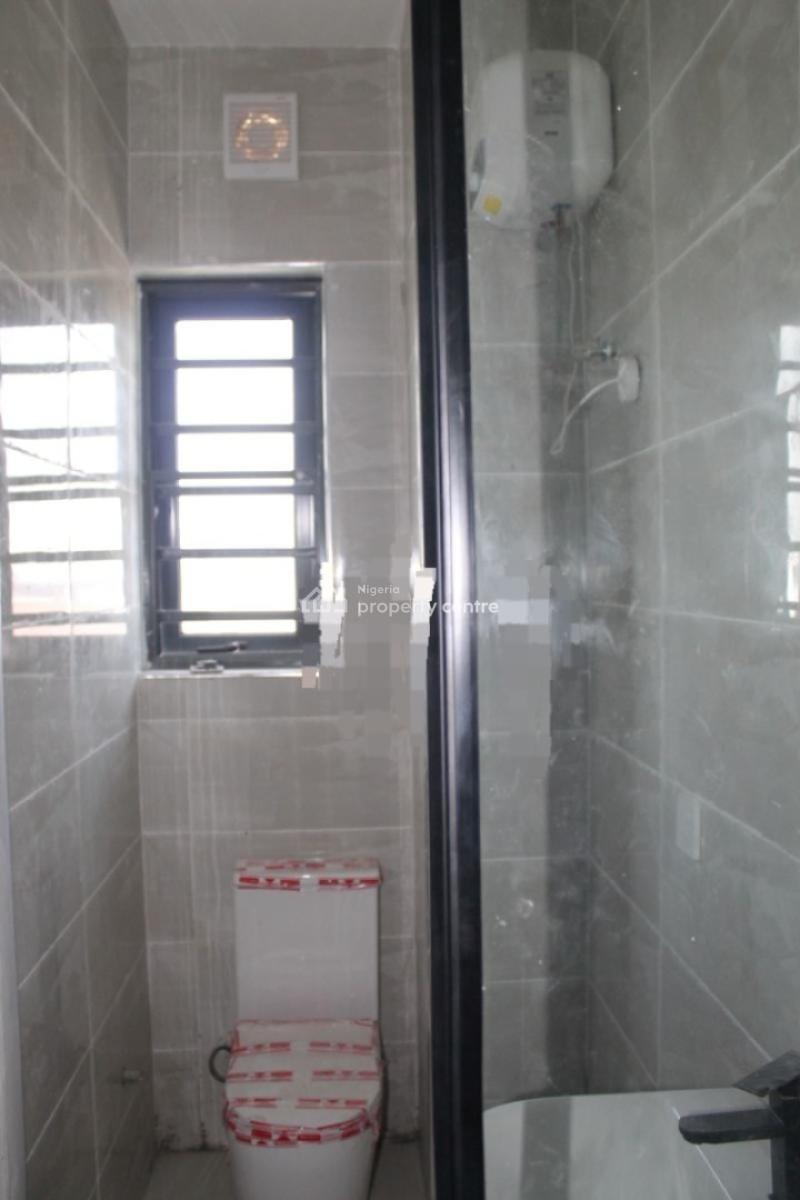 Erviced 3-bedroom Flat on The 3rd Floor in an Access-controlled Estate, Lekki Phase 1, Lekki, Lagos, House for Rent