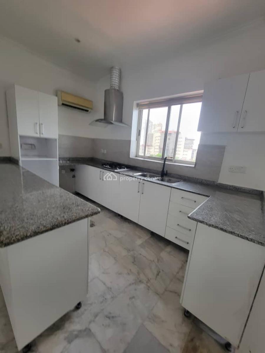 Water Front Property Having 3 Units of 2 Bedroom and 1 Unit 1 Bedroom, Ikoyi, Ikoyi, Lagos, Flat / Apartment for Rent