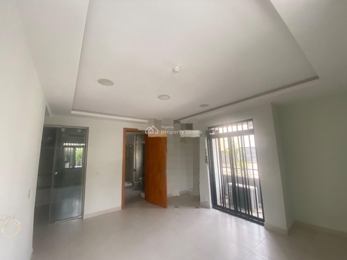 Serviced 3-bedroom Flat with Elevator, Ample Parking,pool, Gym and Bq, Lekki Phase 1, Lekki, Lagos, House for Rent