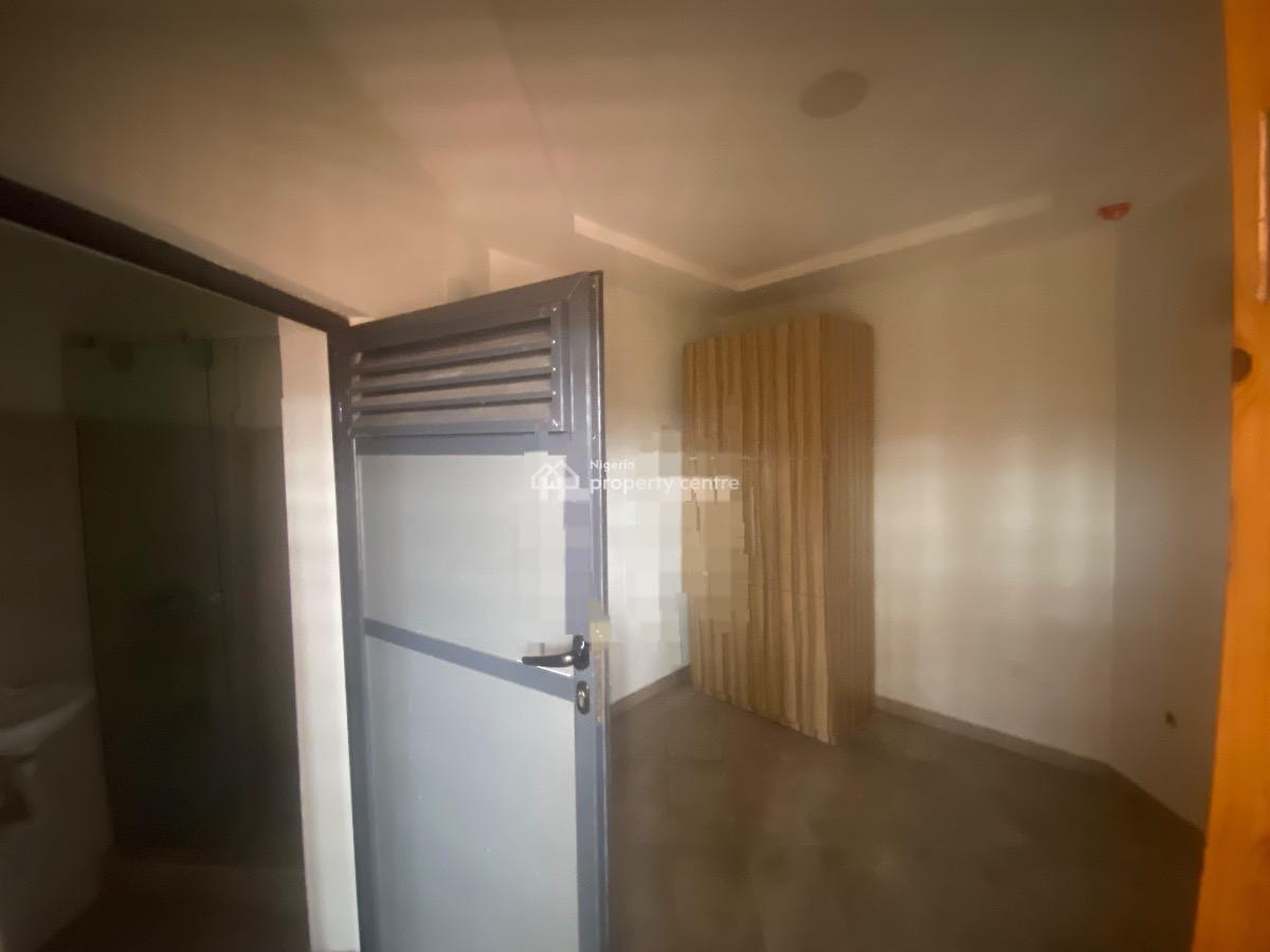 Serviced 3-bedroom Flat with Elevator, Ample Parking,pool, Gym and Bq, Lekki Phase 1, Lekki, Lagos, House for Rent