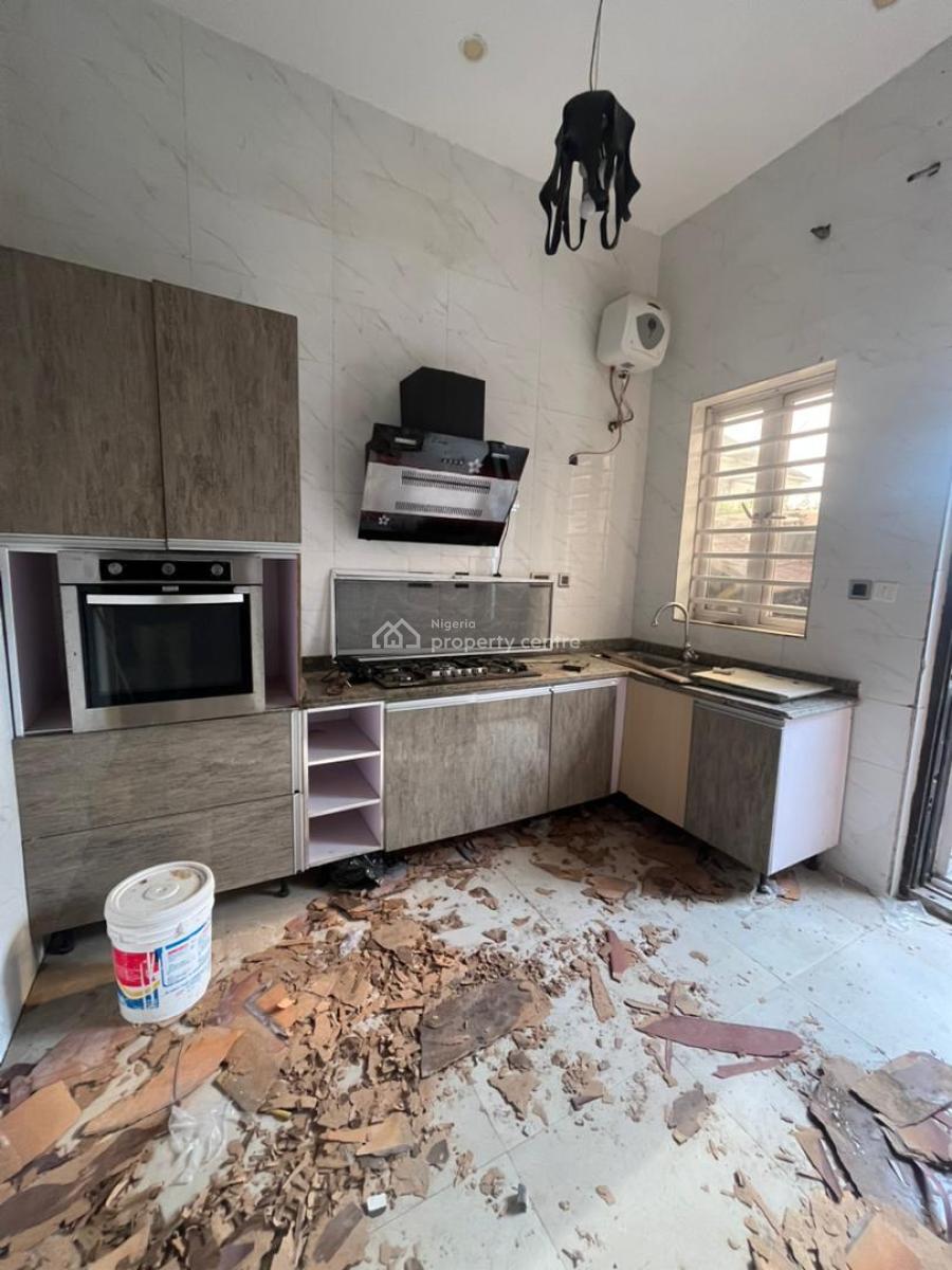 Exquisite 4 Bedroom Semi-detached Duplex with Bq, Chevron, Lekki, Lagos, Semi-detached Duplex for Rent