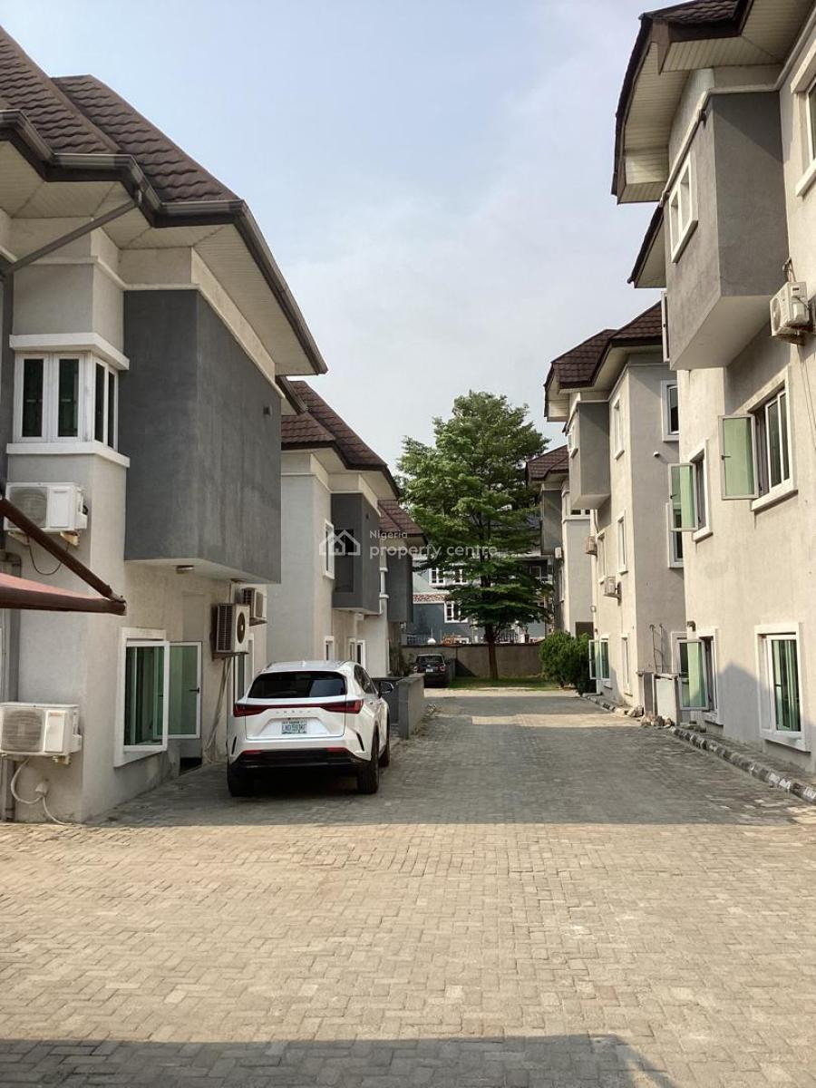 Well Maintained 5 Bedroom Terrace with a Room Bq, Off Freedom Way, Lekki Phase 1, Lekki, Lagos, House for Rent
