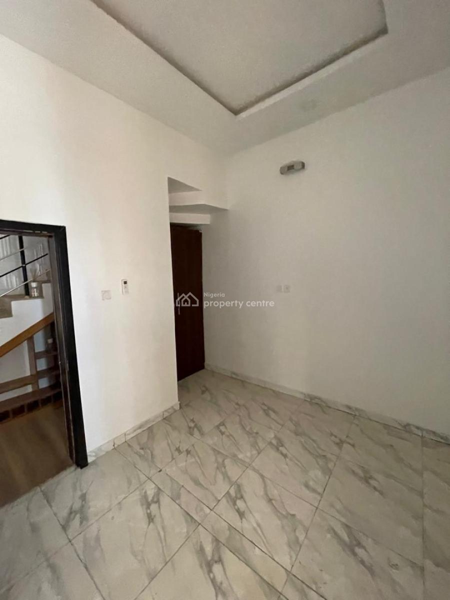 Luxury 4 Bedroom Terrace Duplex in a Secured Estate, Ikota, Lekki, Lagos, Terraced Duplex for Rent