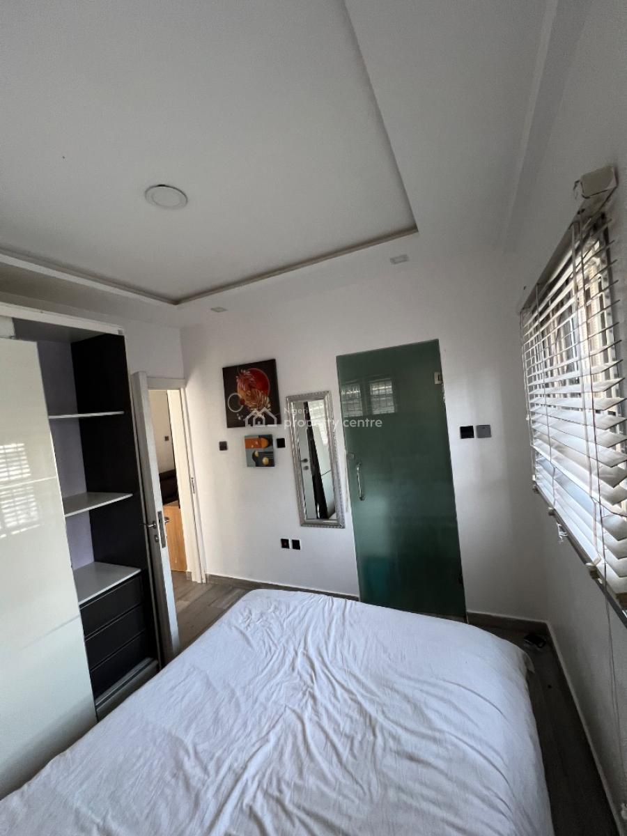 Clean, Serviced and Fully Furnished Mini-flat, with Visitors Toilet, Lekki Phase 1, Lekki, Lagos, Mini Flat (room and Parlour) for Rent
