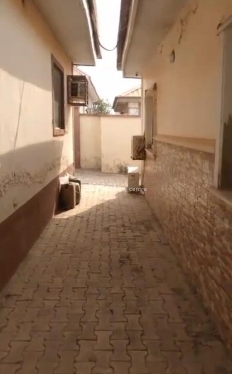 Suitable Sefcon, Lokogoma, Lokogoma District, Abuja, Self Contain (single Rooms) for Rent