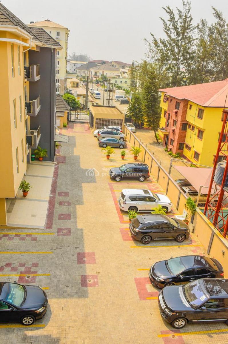 3 Bedroom Flat, Lekki Phase 1, Lekki, Lagos, Flat / Apartment for Rent