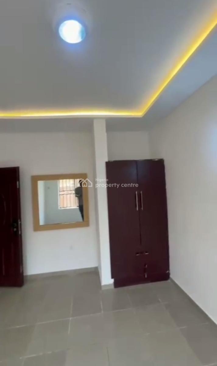 Massive Spacious Standard 2 Bedroom Apartment, Apo Resettlement, Apo, Abuja, Flat / Apartment for Rent