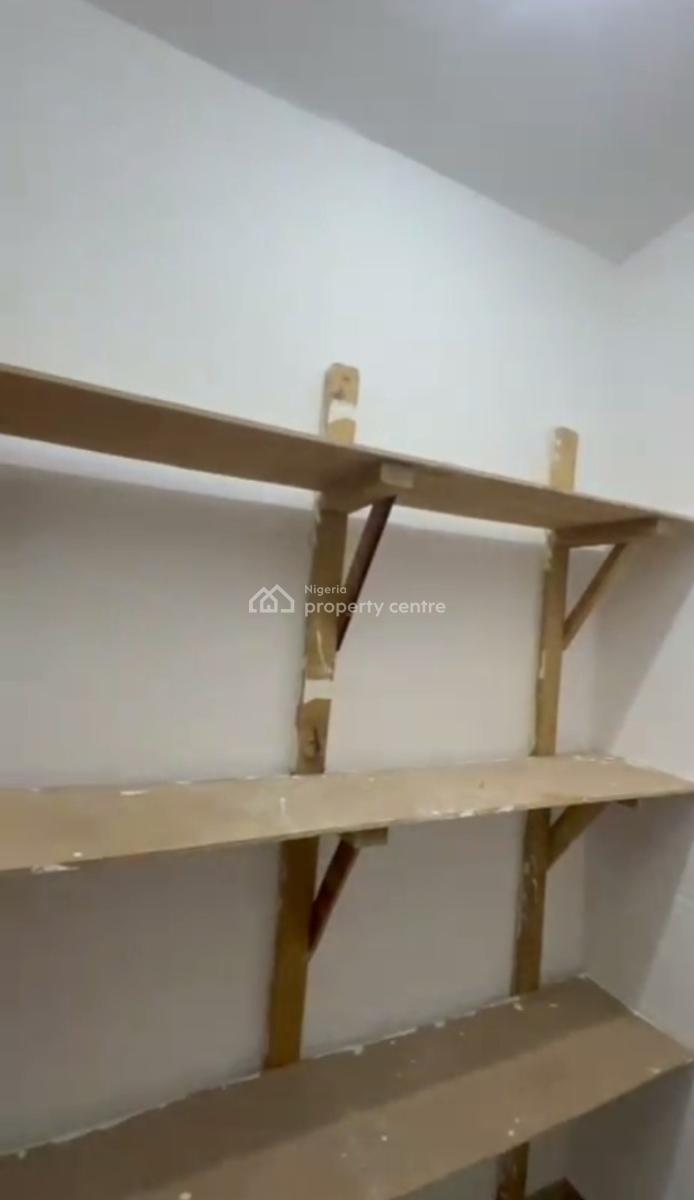 Massive Spacious Standard 2 Bedroom Apartment, Apo Resettlement, Apo, Abuja, Flat / Apartment for Rent