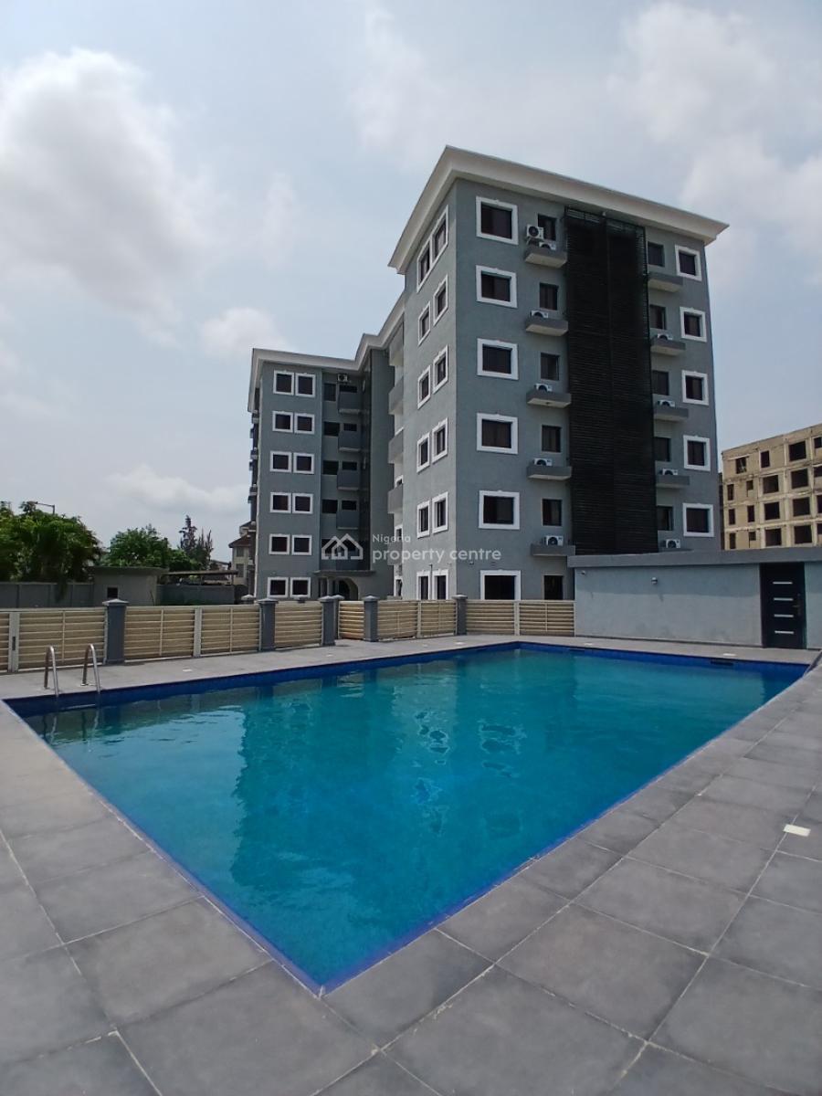 Its a Brand New and Serviced with 24/7 Power Supply 3 Bedroom En-suit, Lekki Phase 1, Lekki, Lagos, Flat / Apartment for Rent