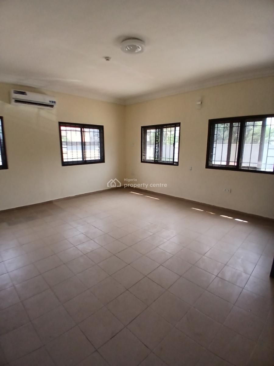 Its a Brand New and Serviced with 24/7 Power Supply 3 Bedroom En-suit, Lekki Phase 1, Lekki, Lagos, Flat / Apartment for Rent