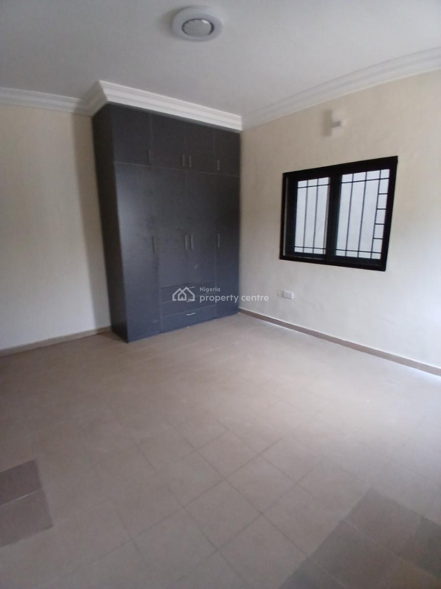 Its a Brand New and Serviced with 24/7 Power Supply 3 Bedroom En-suit, Lekki Phase 1, Lekki, Lagos, Flat / Apartment for Rent