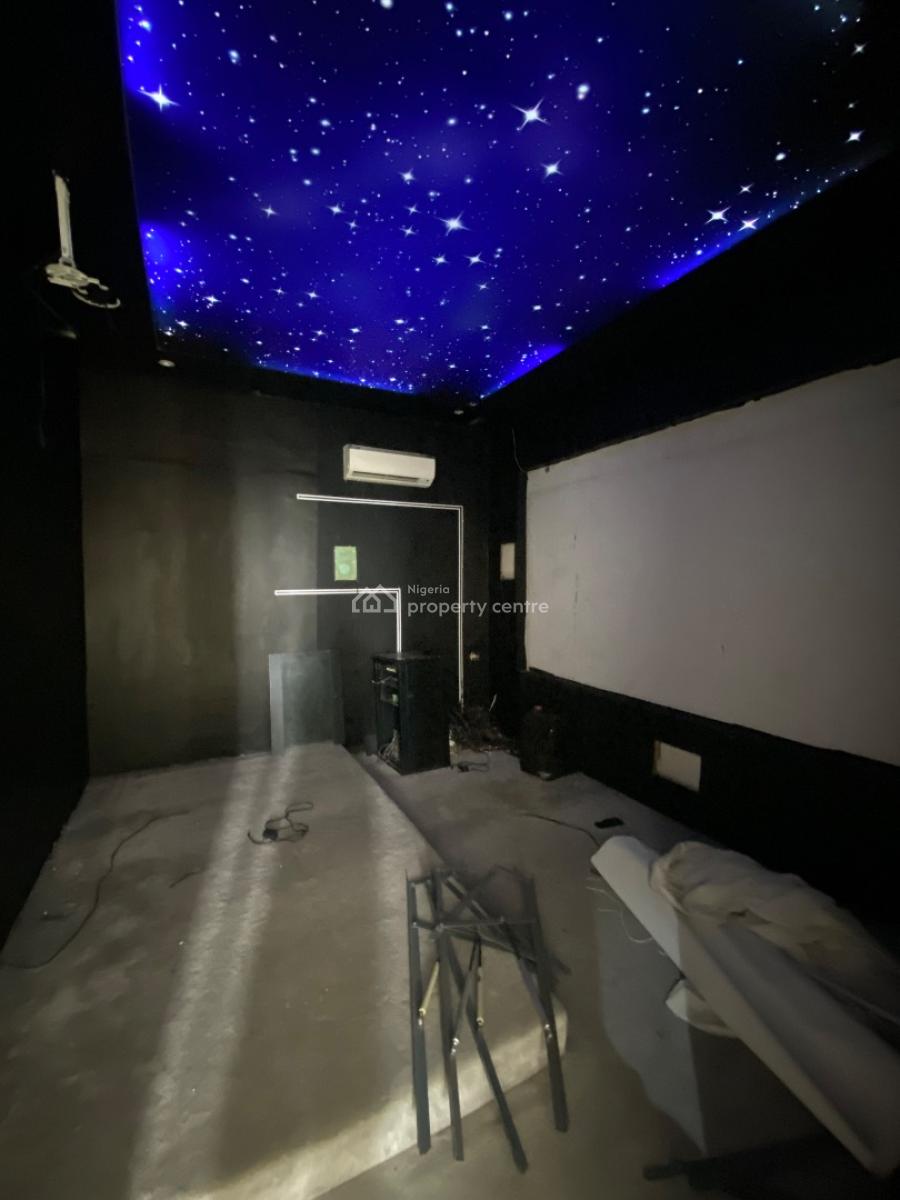 Furnished 5 Bed Duplex in a Gated Estate, Pinnock Beach, Osapa, Lekki, Lagos, Detached Duplex for Sale