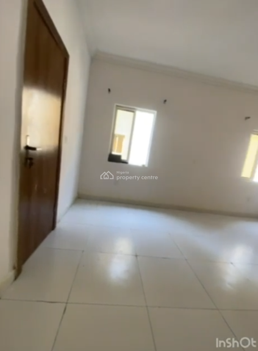 Spacious Shared, Opposite Royal Pine Gate 2 / Lekki Conservation, Lekki Phase 2, Lekki, Lagos, Self Contain (single Rooms) for Rent