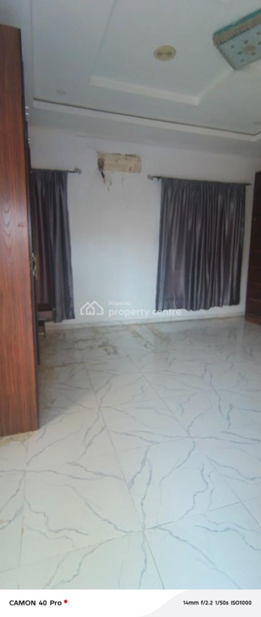 Massive Master Bedroom Shared Apartment in Chevron, Chevy View Estate, Lekki, Lagos, Self Contain (single Rooms) for Rent