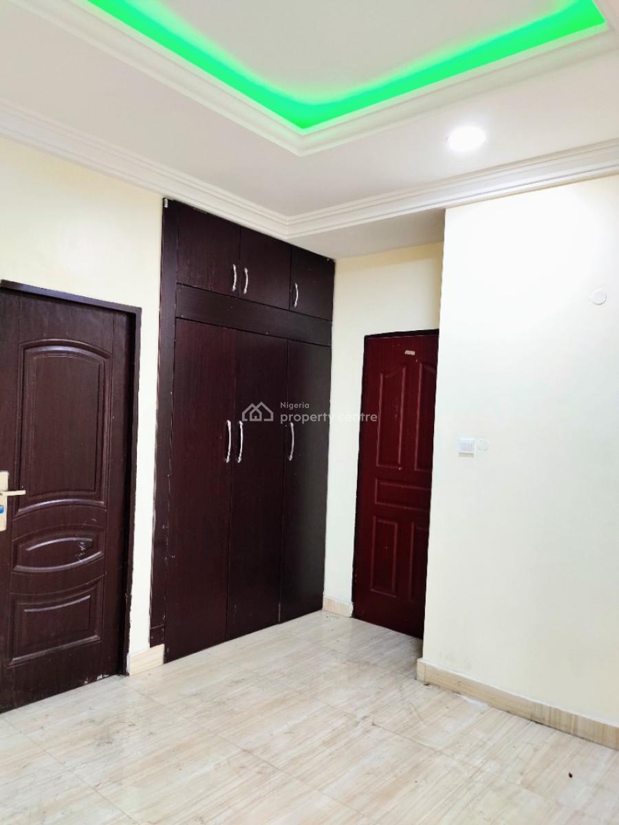 Standard 3 Bedroom Flat, Akwaima Estate, Uyo, Akwa Ibom, Flat / Apartment for Rent