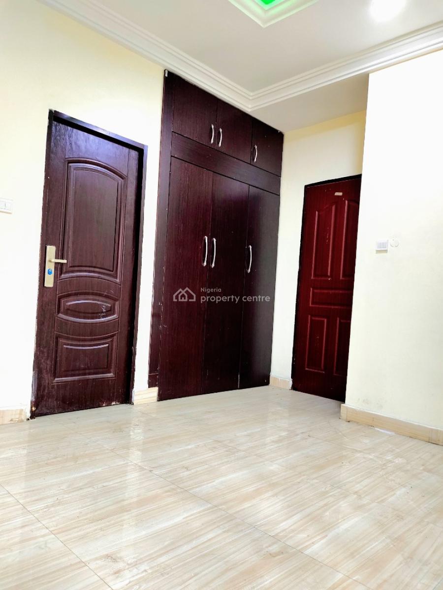 Standard 3 Bedroom Flat, Akwaima Estate, Uyo, Akwa Ibom, Flat / Apartment for Rent