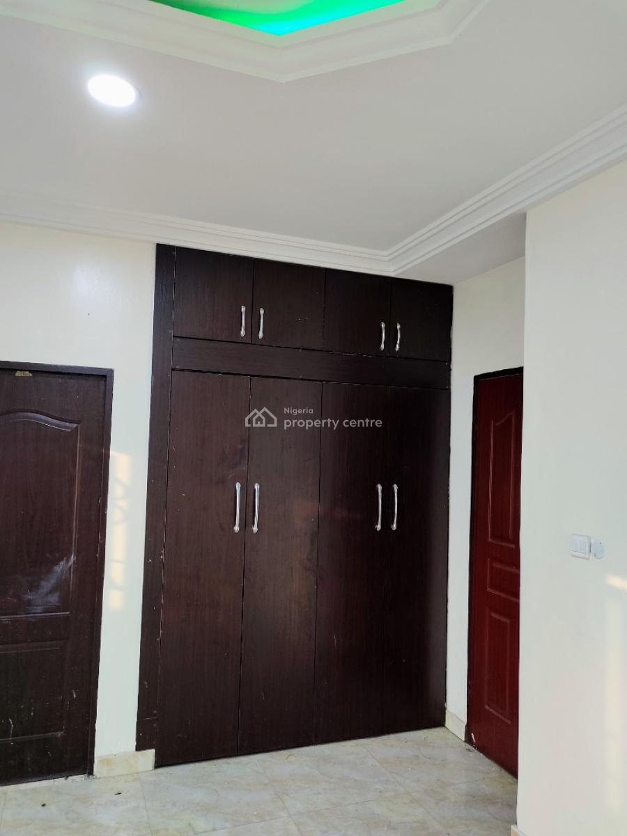 Standard 3 Bedroom Flat, Akwaima Estate, Uyo, Akwa Ibom, Flat / Apartment for Rent