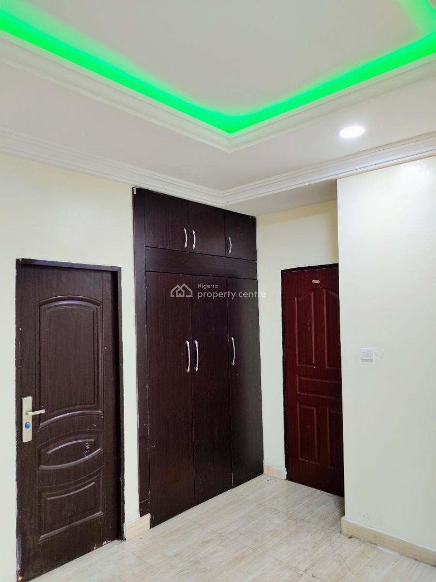 Standard 3 Bedroom Flat, Akwaima Estate, Uyo, Akwa Ibom, Flat / Apartment for Rent