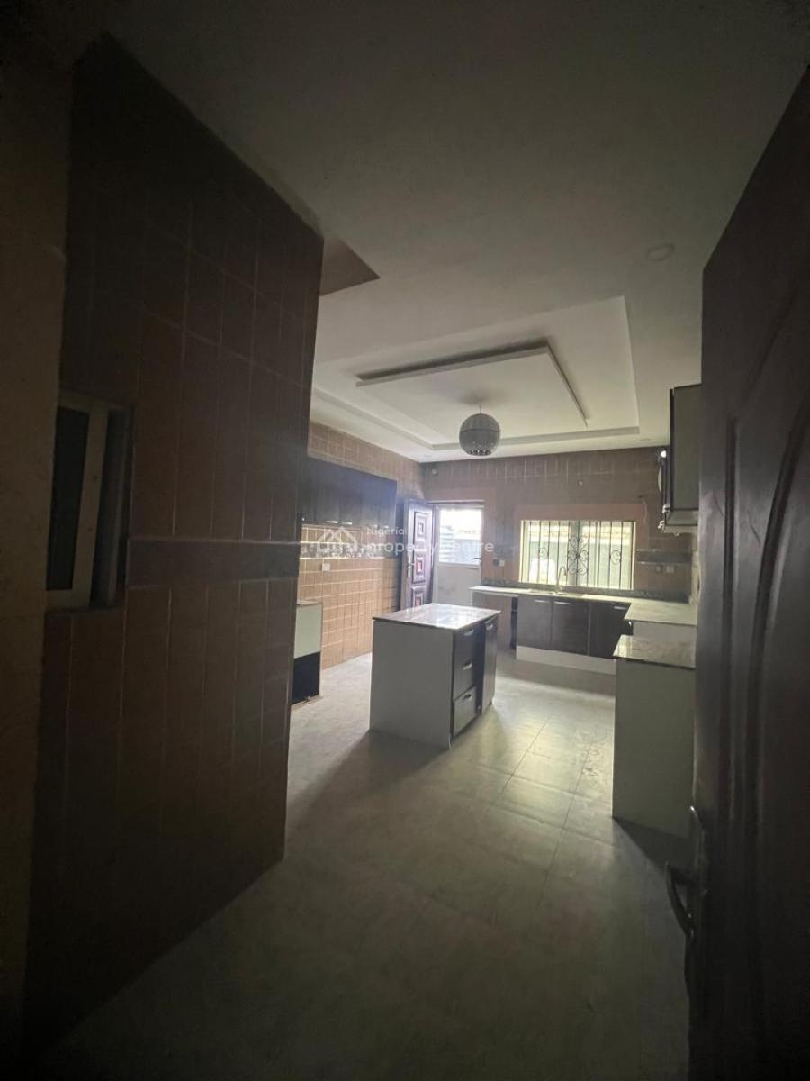 Clean Ensuit 4 Bedroom Fully  Detached House with 2 Living Room, in a Secured Est, Badore, Ajah, Lagos, Detached Duplex for Rent