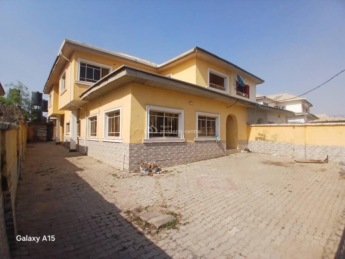 a Very Good Spacious 4-bedroom Semi-detached Duplex, Apo-gudu District After Ceadercrest Hospital., Apo, Abuja, Semi-detached Duplex for Rent