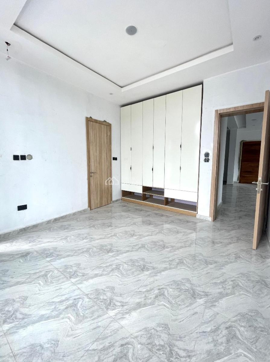 Elegant 2 Bedroom Apartment, Ikota, Lekki, Lagos, Flat / Apartment for Sale