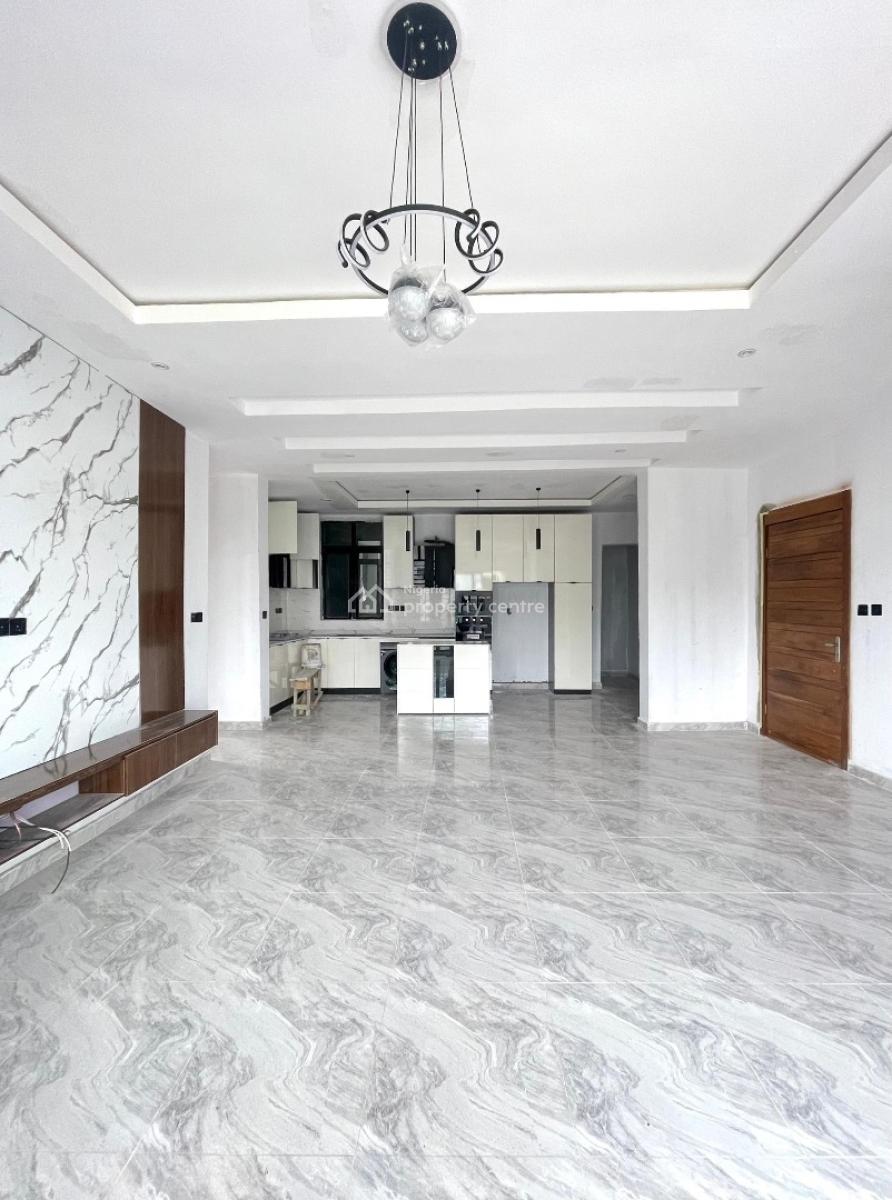 Elegant 2 Bedroom Apartment, Ikota, Lekki, Lagos, Flat / Apartment for Sale