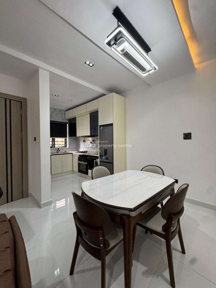 Excellent 3bedroom Apartment with a Bq,pool and Gym, Lekki Phase 1, Lekki, Lagos, Flat / Apartment for Sale