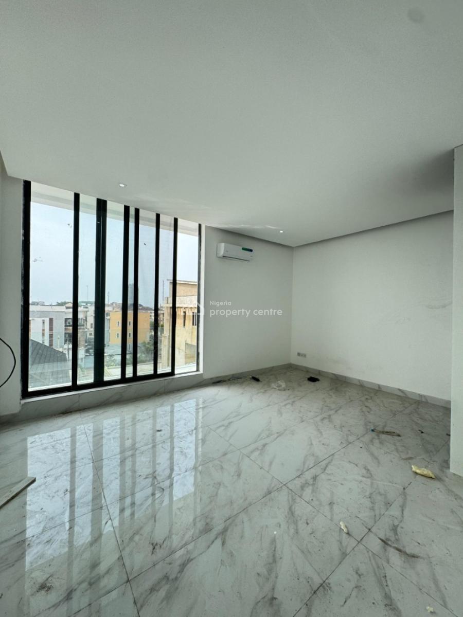 Stunning 2 Bedroom Apartment with a Pool, Lekki Phase 1, Lekki, Lagos, Flat / Apartment for Sale