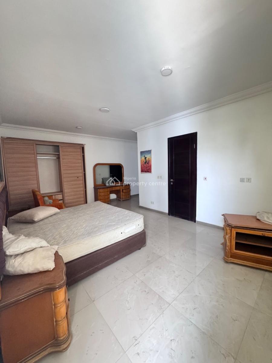 Clean 2bedroom Flat Upstairs, Ikate Lekki Lagos, Lekki, Lagos, Flat / Apartment for Rent