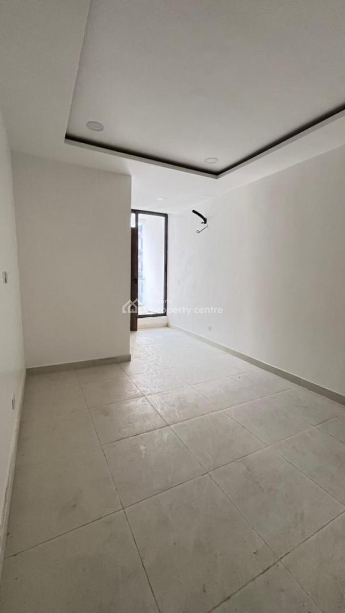 Exclusive 2 Bedroom Apartment Perfect for Investment in Ikate, Ikate, Ikate, Lekki, Lagos, Block of Flats for Sale