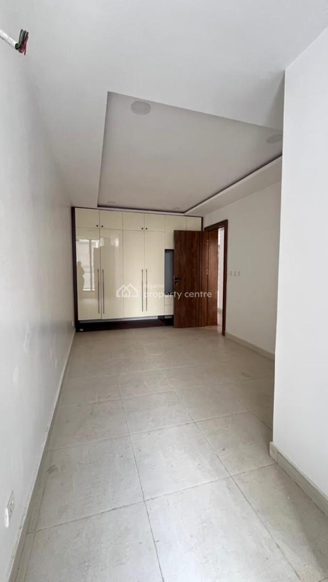 Exclusive 2 Bedroom Apartment Perfect for Investment in Ikate, Ikate, Ikate, Lekki, Lagos, Block of Flats for Sale