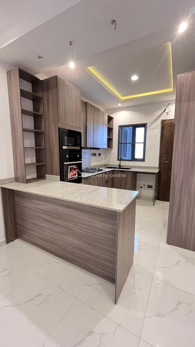 Well Built 2 Bedroom Apartment in Osapa London Jakande, Jakande, Jakande, Lekki, Lagos, Block of Flats for Sale