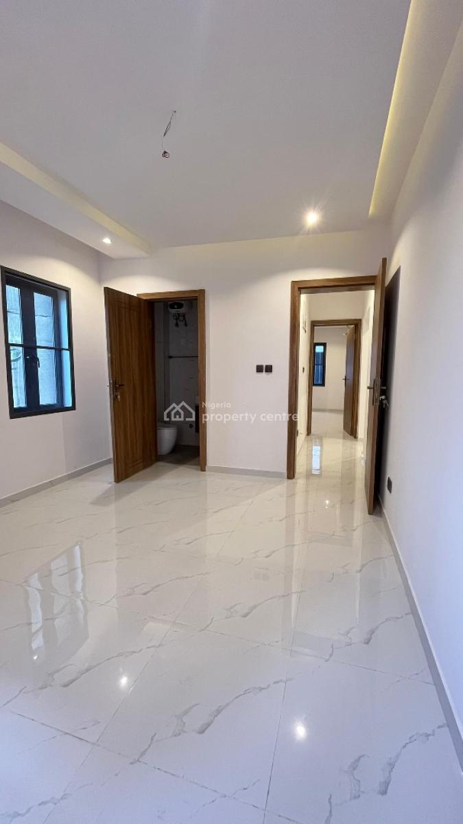 Well Built 2 Bedroom Apartment in Osapa London Jakande, Jakande, Jakande, Lekki, Lagos, Block of Flats for Sale