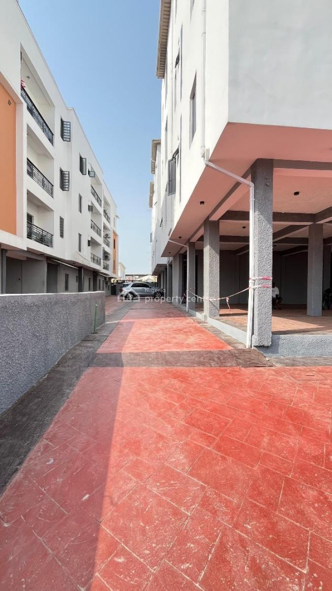 Well Built 2 Bedroom Apartment in Osapa London Jakande, Jakande, Jakande, Lekki, Lagos, Block of Flats for Sale