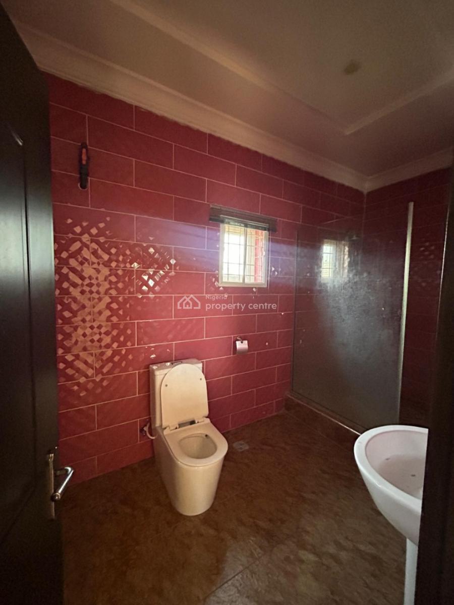 a Classy and Well Maintained Block of 6 Units of 2 Bedroom Flats, Off Admiralty Way, Lekki Phase 1, Lekki, Lagos, Flat / Apartment for Rent