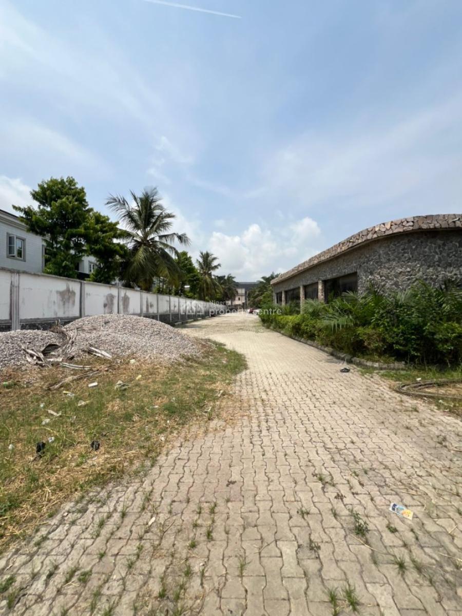 an Exceptional Investment Parcel Designed for Landmark Projects, Ikate, Lekki, Lagos, Mixed-use Land for Sale